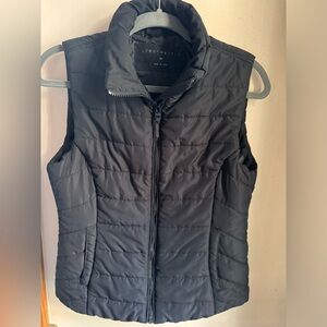 Aeropostale Vest Black. Size M. Women’s. Front Zipper. Side Pockets.